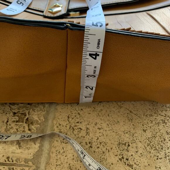 NEW BCBGeneration Dylan messenger bag mustard yellow medium tan fringe detail - Picture 12 of 12